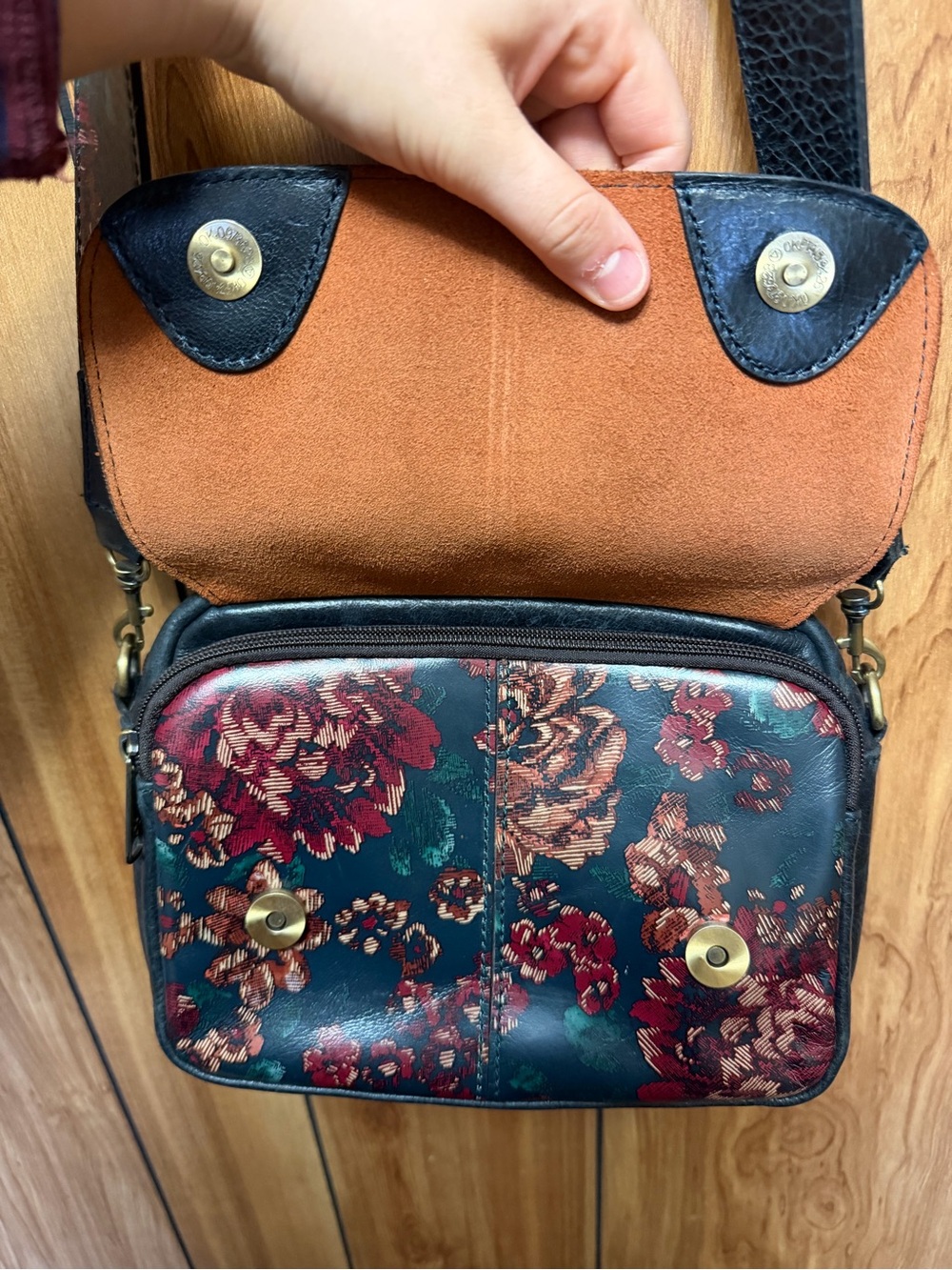 Patricia Nash Fall Vintage Floral Leather Shoulder Bag - Picture 4 of 12
